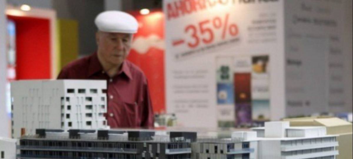 La banca sube un 8% el interés variable de las hipotecas y baja el fijo en un 12%