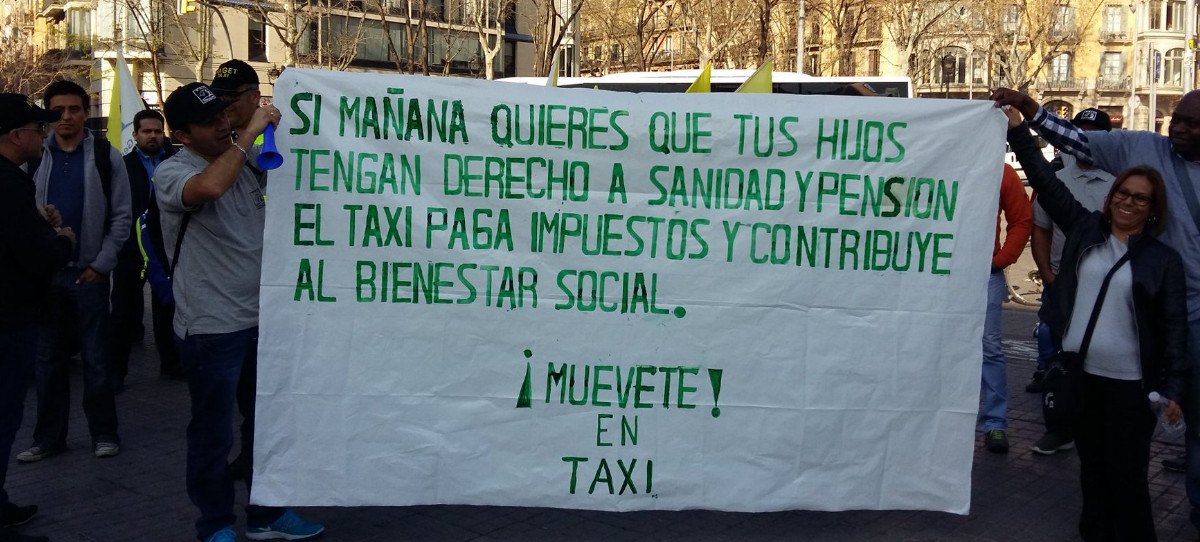 La huelga de taxistas en Barcelona: sin servicio en el aeropuerto y en el AVE