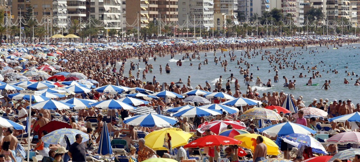 El gasto turístico supera en un 7 % el nivel de 2019 en agosto por los nacionales, según BBVA