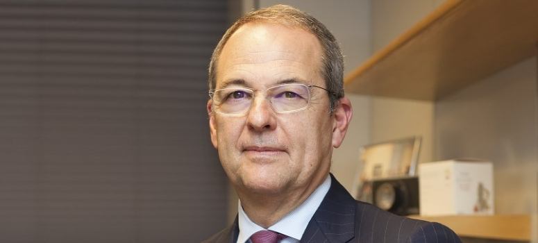 El Banco Popular, en plena crisis, nombra director de medios a José Manuel Hevia