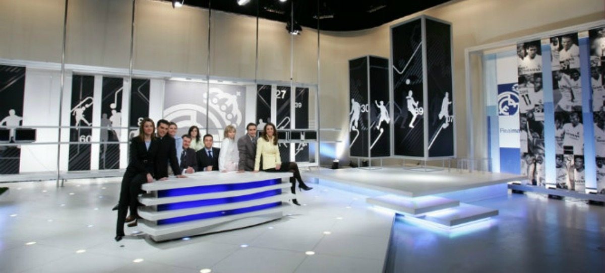 Los socios piden cesar al director de Real Madrid TV por sus tuits a favor de Podemos