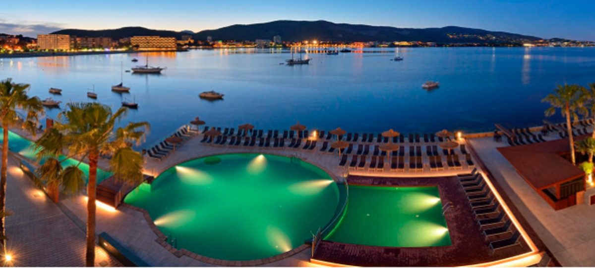 KKR y Dunas apuestan por el turismo en España con la compra de Intertur Hotels