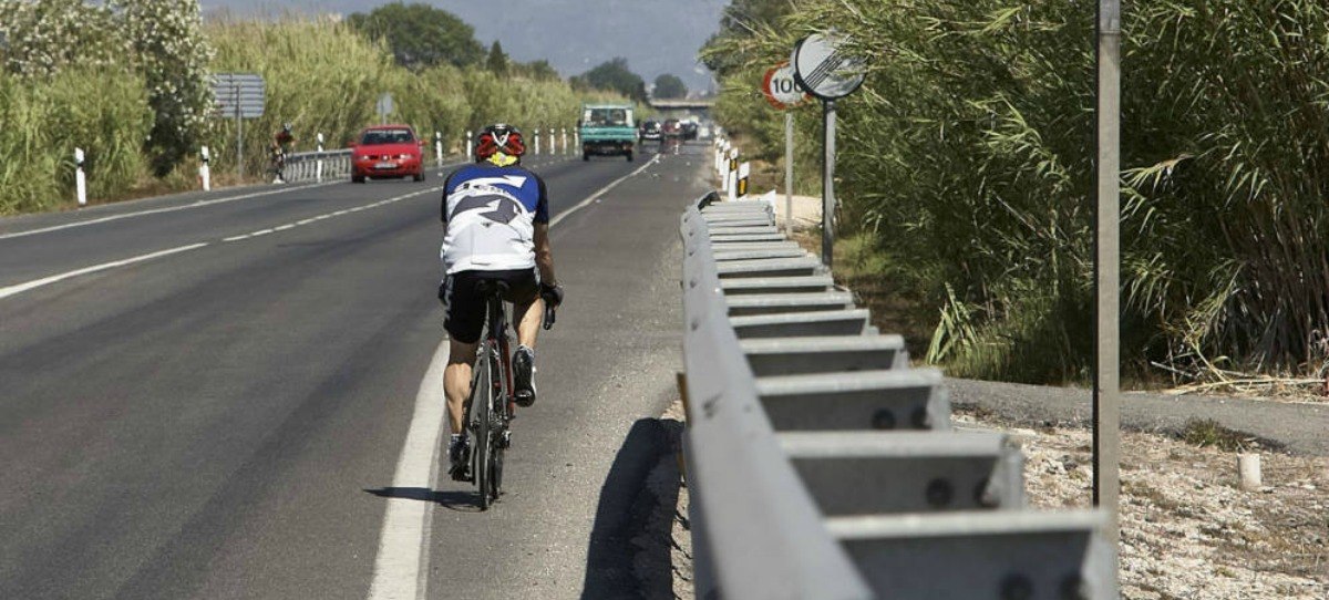 Los aspectos legales que debes conocer sobre conductores y ciclistas