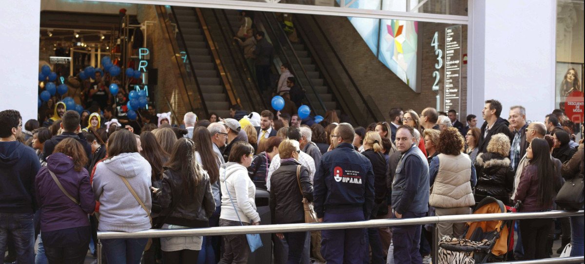 Colapso del Primark más grande de Cataluña en su inauguración