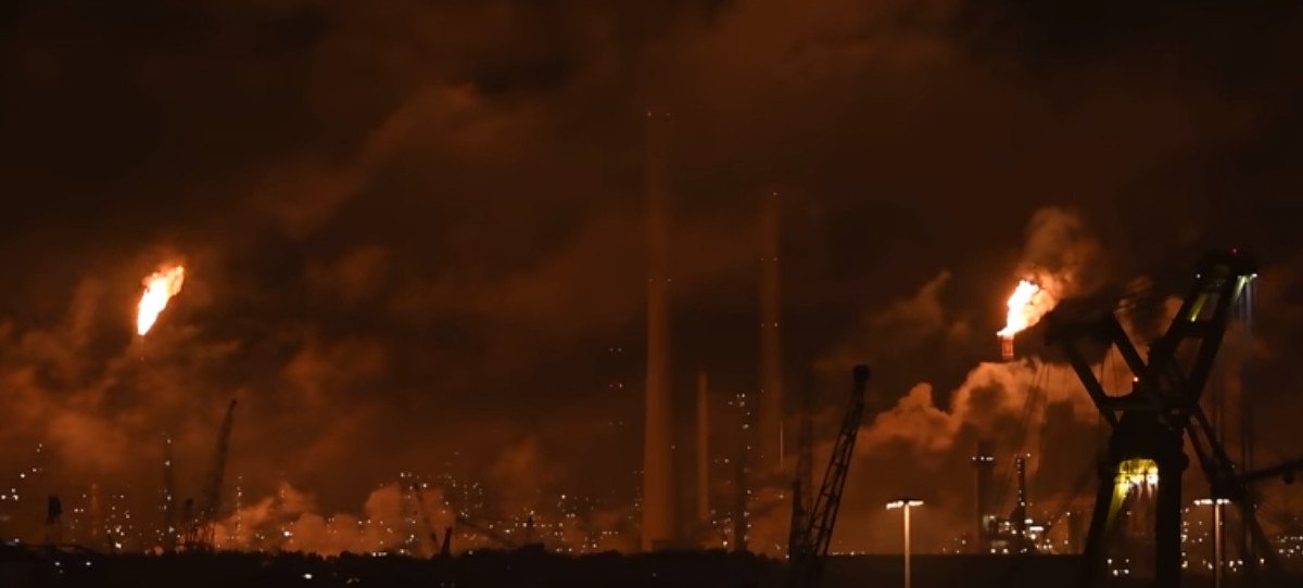 Shell cierra la mayor refinería de Europa por un incendio