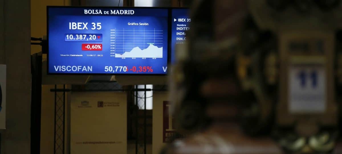 El IBEX 35 pierde los 10.300 puntos, nivel del pasado abril
