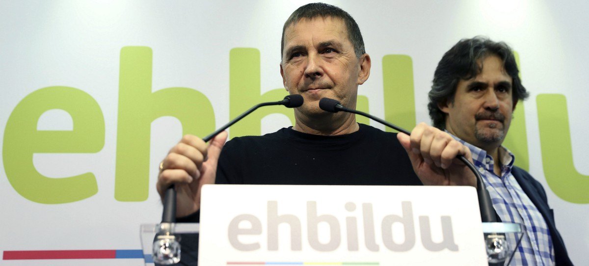 El Gobierno carga de burocracia los ERE al pactar el PSOE con Bildu una enmienda a la Ley de Empleo