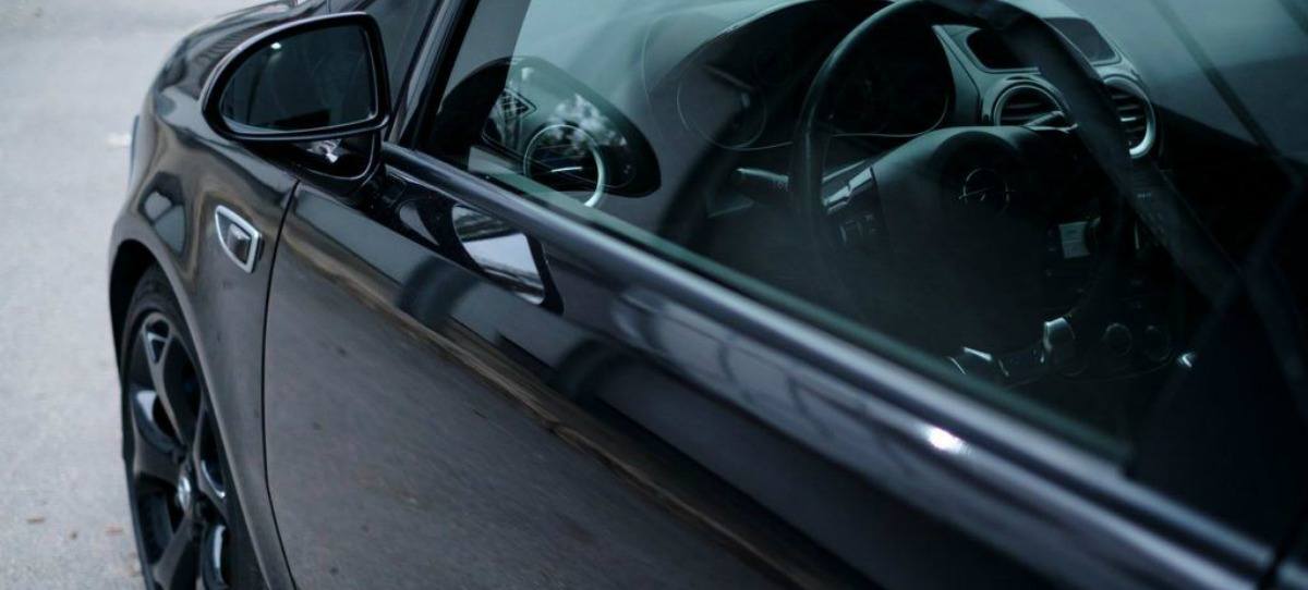 Los factores a tener en cuenta al contratar el seguro del coche