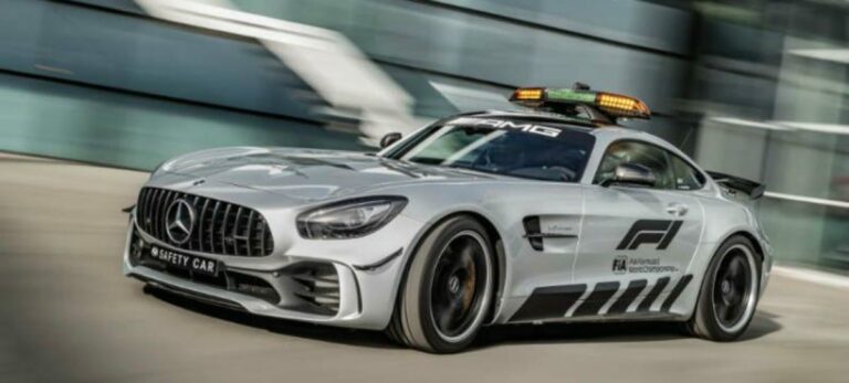 Mercedes-AMG GT R