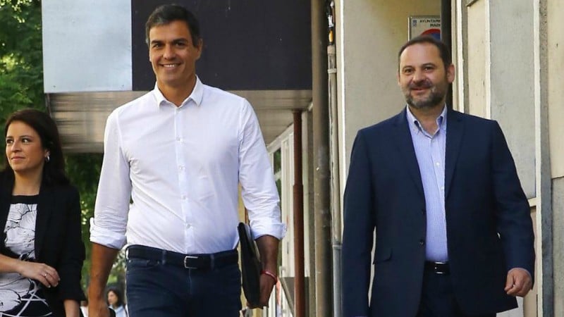 Los transportistas cargan contra la subida de los impuestos a los carburantes y los peajes en las autovías
