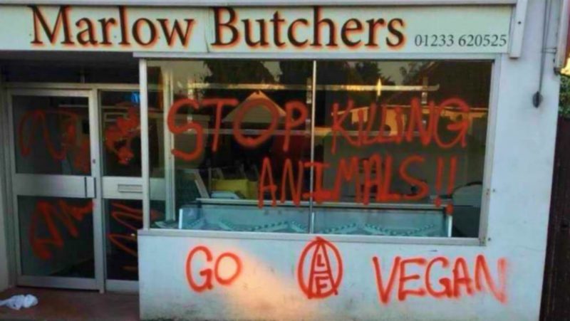 Veganos radicales amenazan con quemar una carnicería tras múltiples ataques