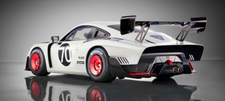 Porsche 935