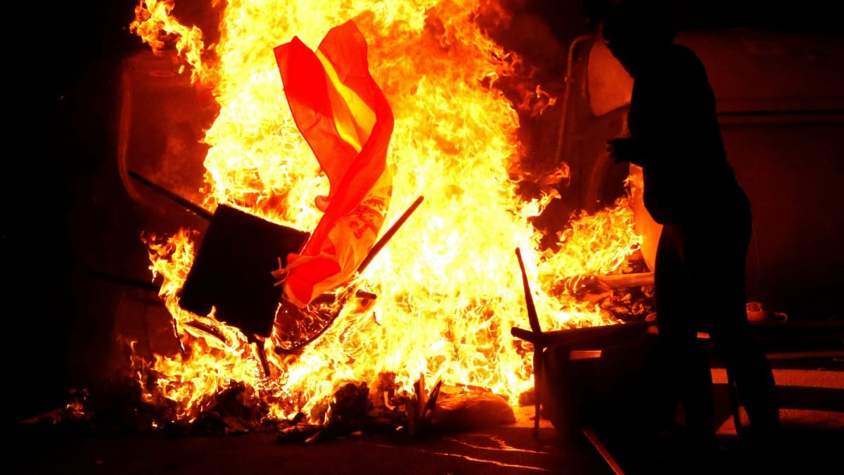 Todos los españoles pagarán con su seguro los destrozos de los separatistas en Cataluña