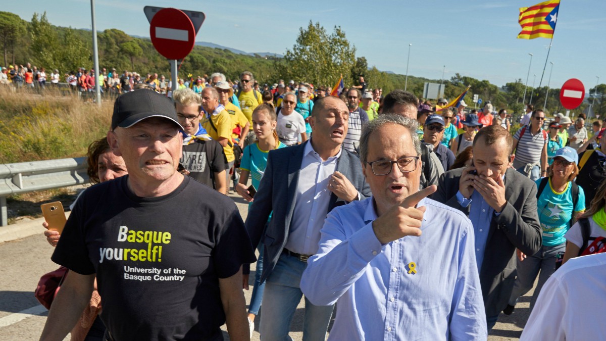 Los transportistas denuncian ante la Fiscalía y Guardia Civil los cortes de carreteras en Cataluña
