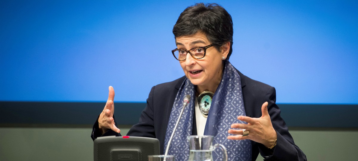Laya fracasa y muestra el escaso peso internacional de Sánchez: el Gobierno británico desaconseja ahora viajar a las islas Canarias y Baleares