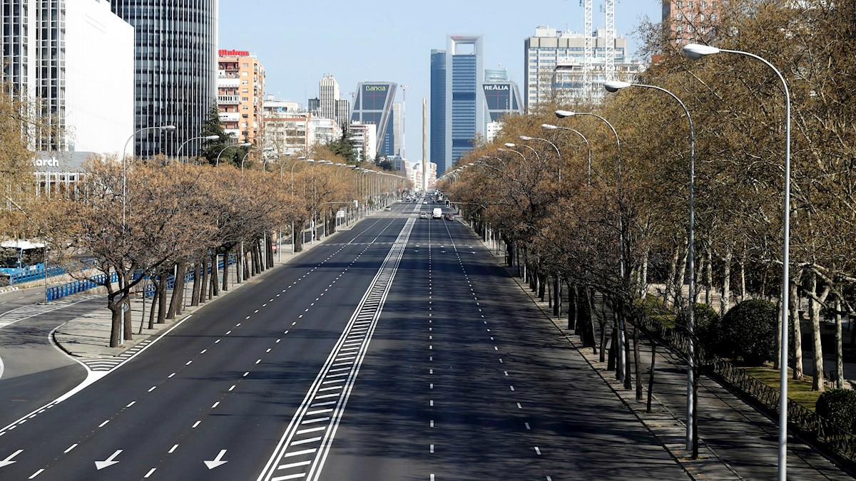 Madrid, ciudad fantasma tras cerrar el Ayuntamiento todos los parques por la aglomeración de personas