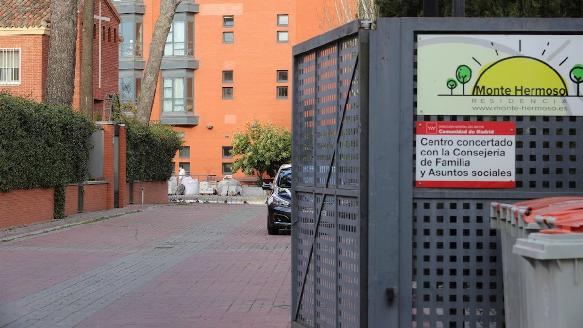 Familiares de la residencia Monte Hermoso de Madrid piden explicaciones por 19 muertes y 70 contagiados por coronavirus