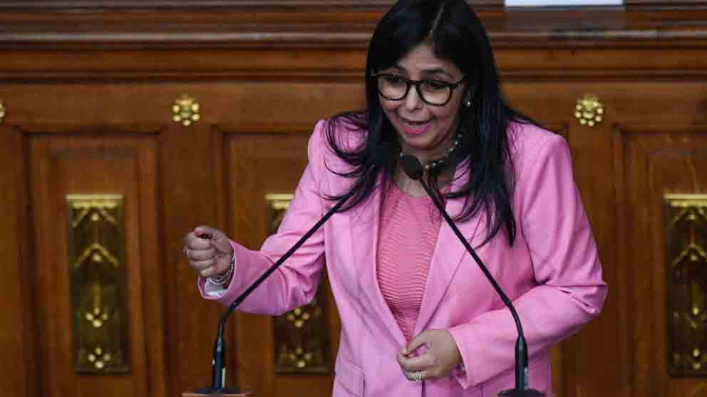 Delcy Rodríguez acusa a la derecha española de doble moral por apoyo a Guaidó