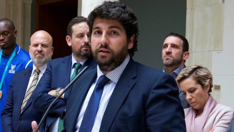 López Miras: Para comenzar la recuperación económica cuanto antes debemos cerrar toda la actividad no indispensable