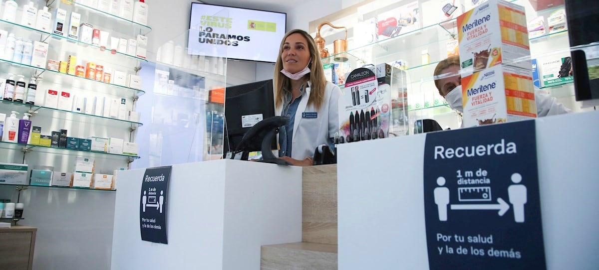 Las farmacias alertan del riesgo de desabastecimiento y confusión por la regulación del precio de mascarillas y geles