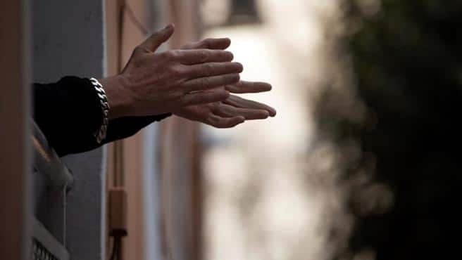 Detenido por disparar desde su balcón en Alicante durante aplausos a sanitarios
