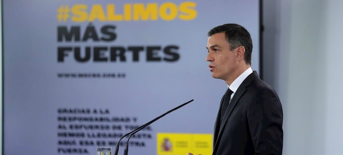 España superará la crisis por Europa no por las medidas nacionales, coinciden expertos en economía