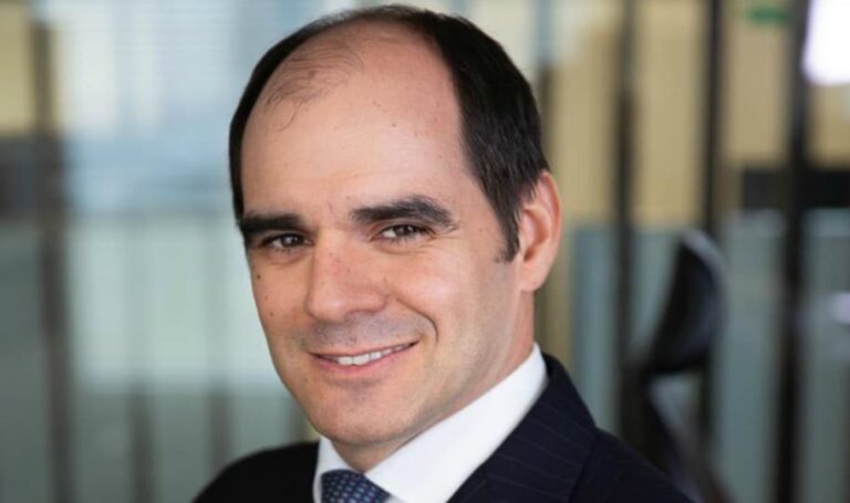 El consejero delegado de Santander España, António Simões.