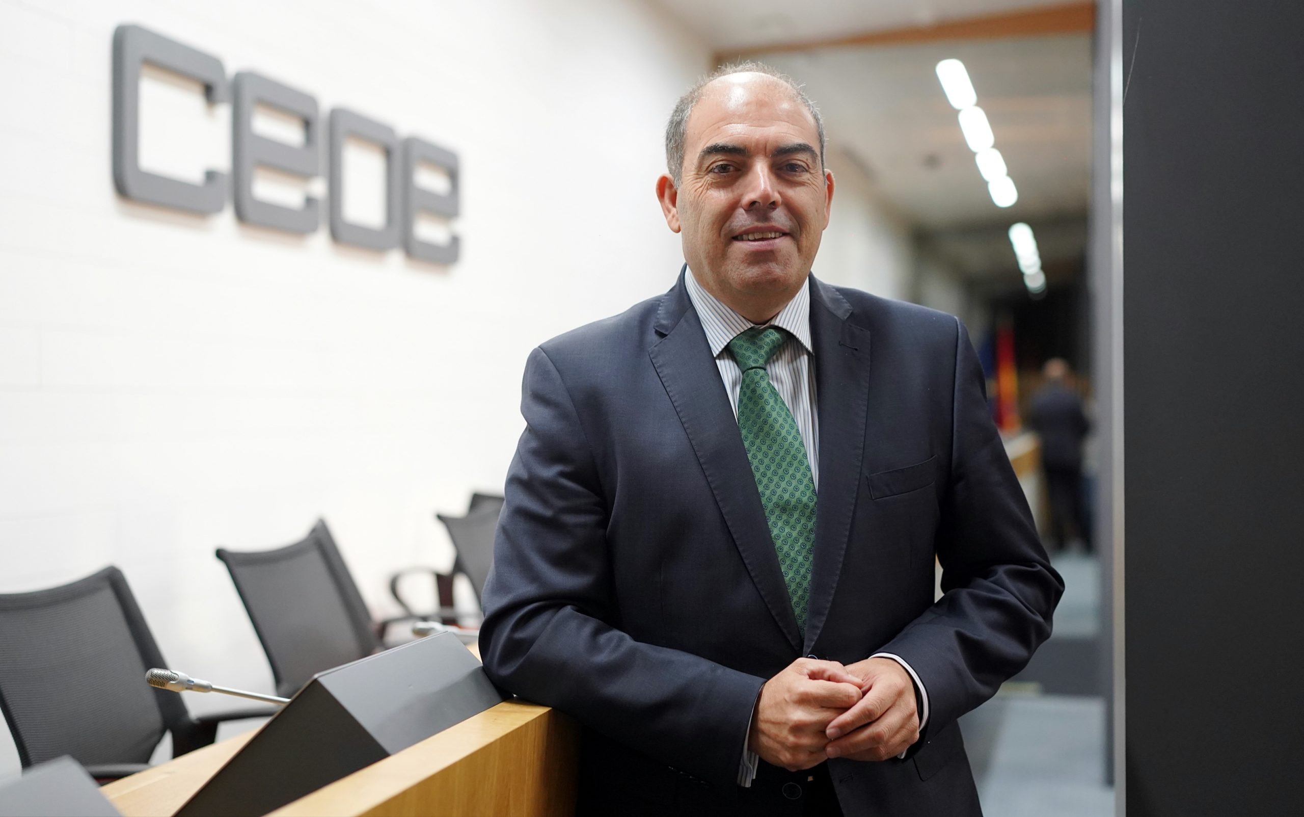 La CEOE y Cepyme aseguran que el acuerdo PSOE-Junts genera inseguridad jurídica para las empresas