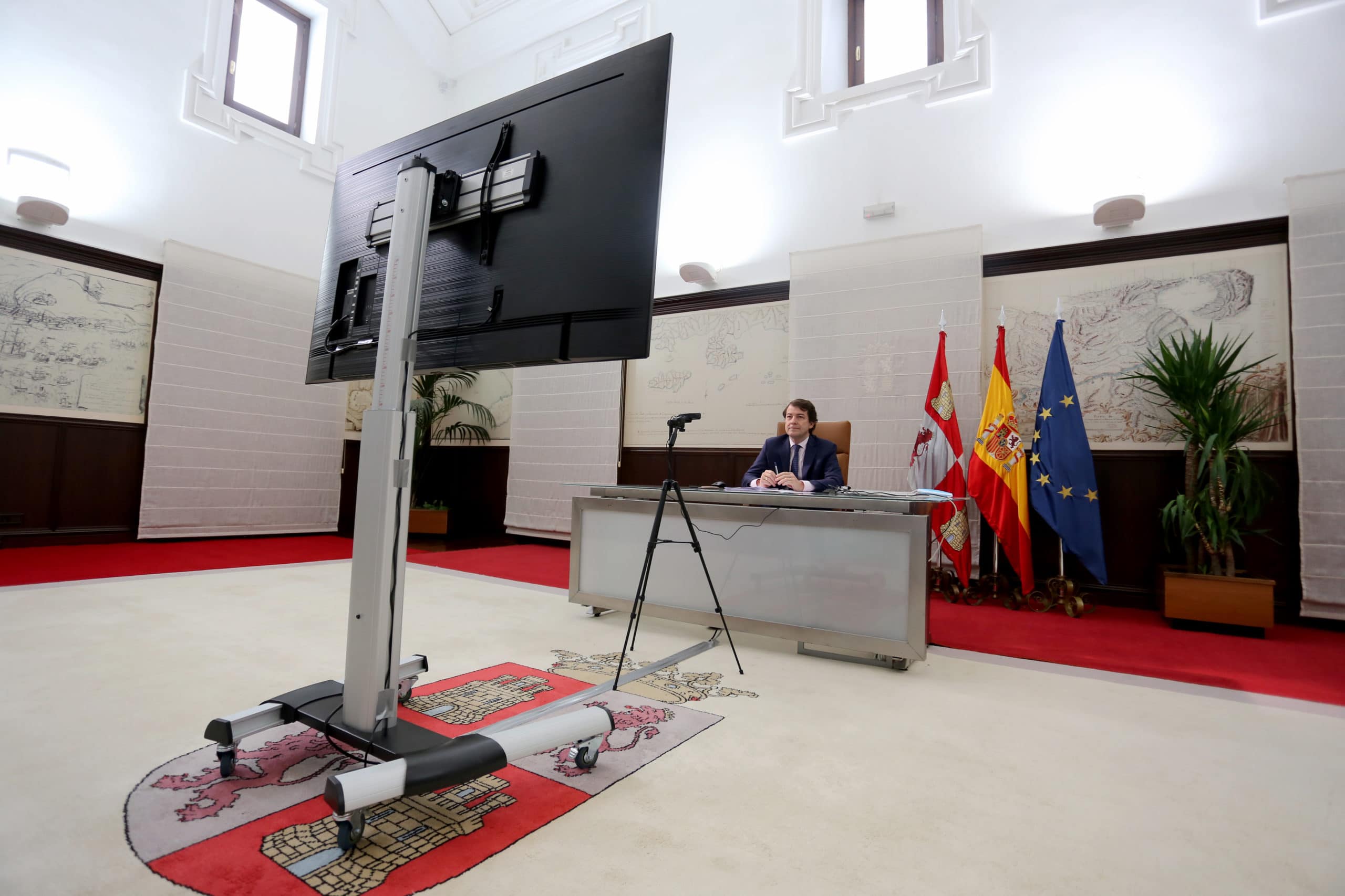 Mañueco pide a Sánchez que recalcule el reparto del fondo extraordinario