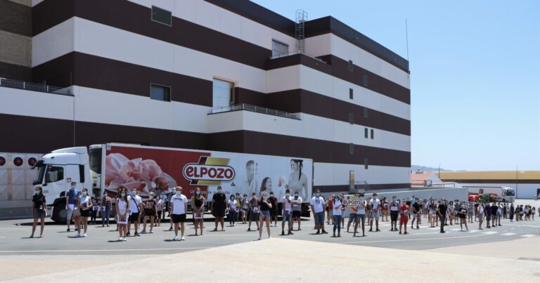 El Pozo Alimentación incorpora a 120 trabajadores en sus instalaciones de Alhama de Murcia para reforzar la plantilla.