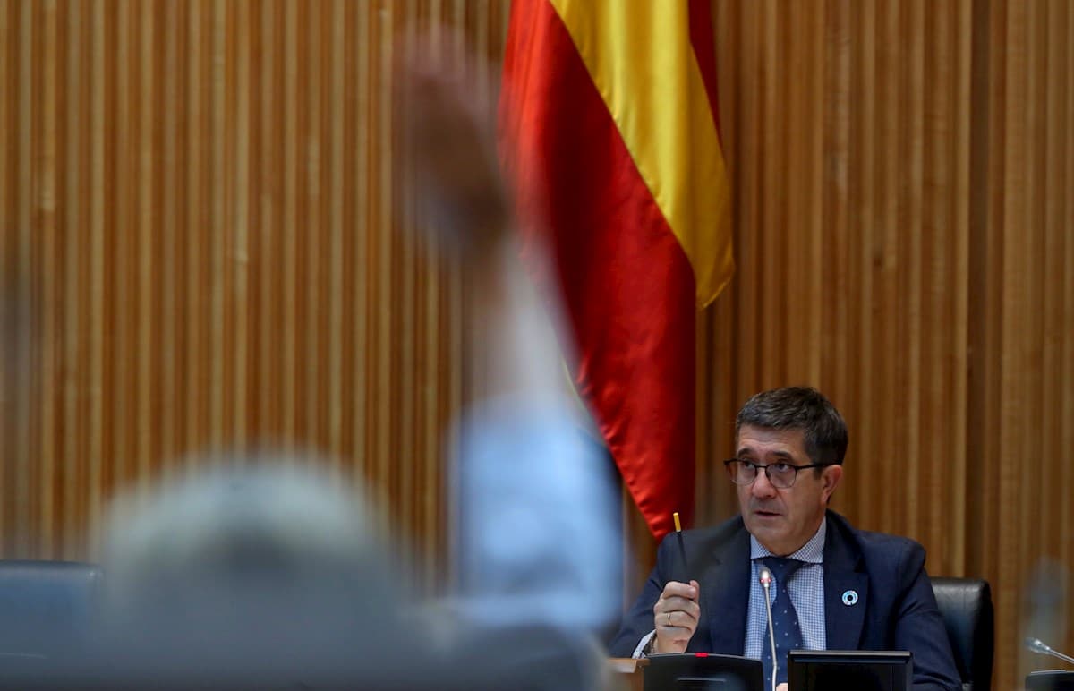 La Comisión de Reconstrucción aprueba no aplicar regla de gasto este año y el próximo