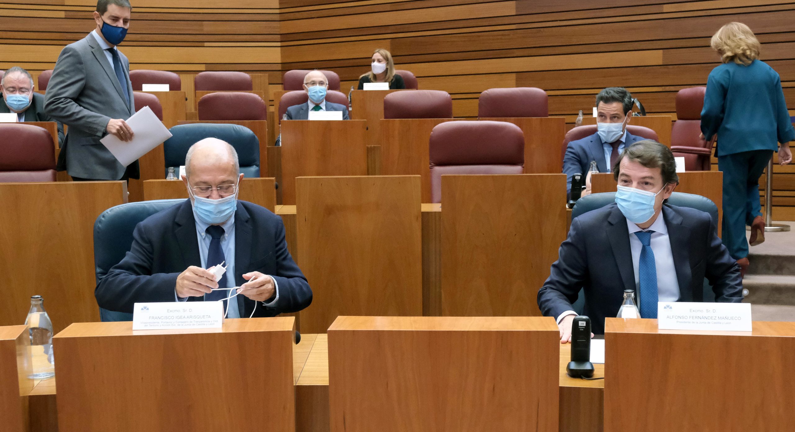 Mañueco invita a los grupos a una posición común ante los fondos europeos