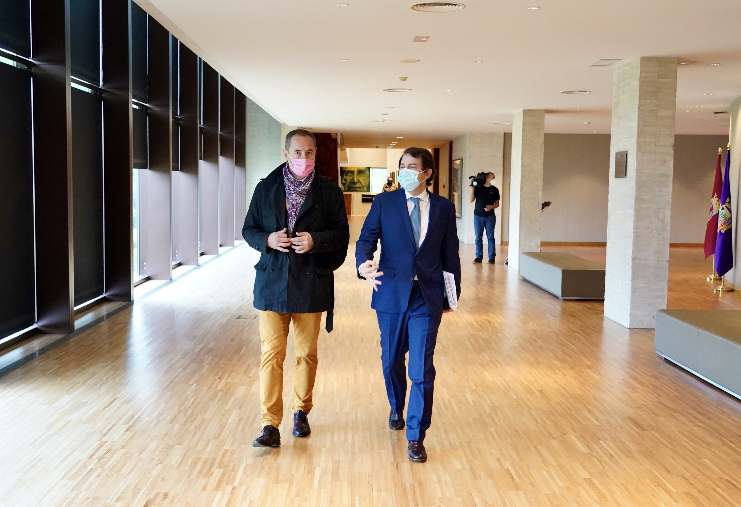 Mañueco dice que a los ciudadanos indigna la corrupción de «todos» los partidos