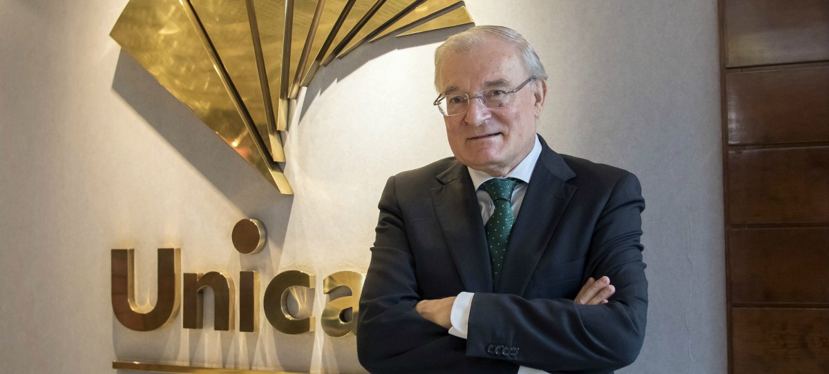 Unicaja Banco pacta la salida de su consejero delegado Manuel Menéndez