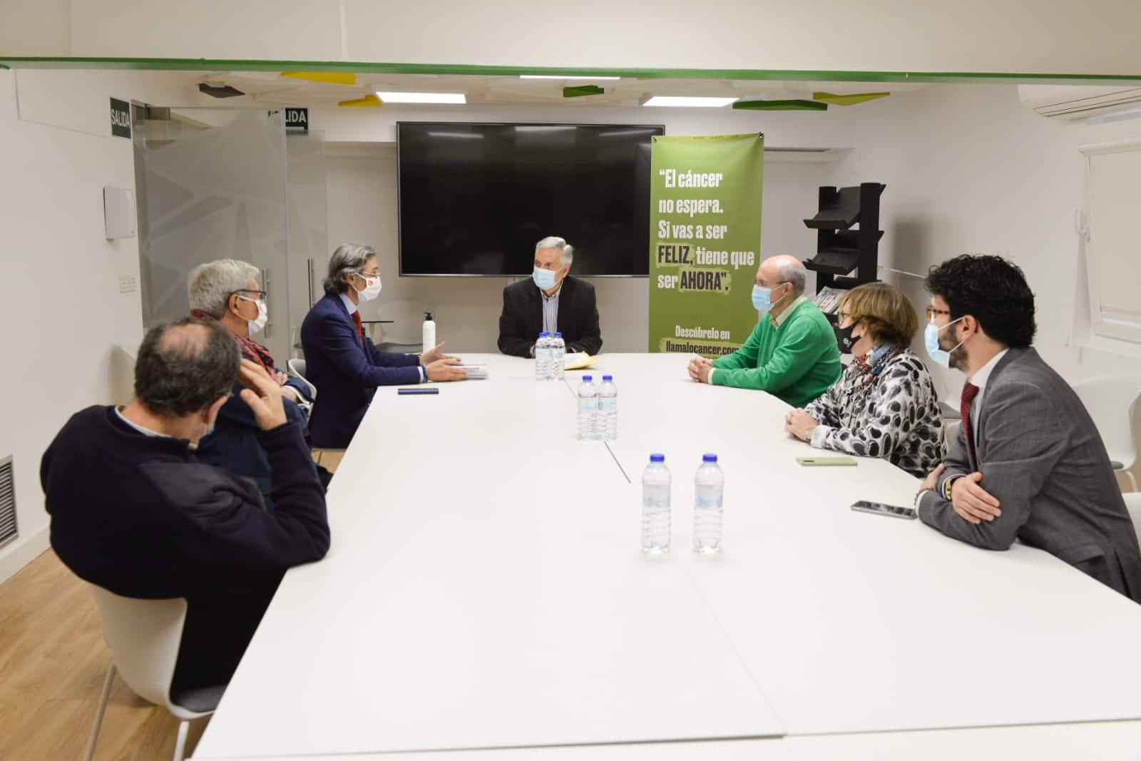 El Colegio de Economistas anima a colaborar con las asociaciones de carácter social