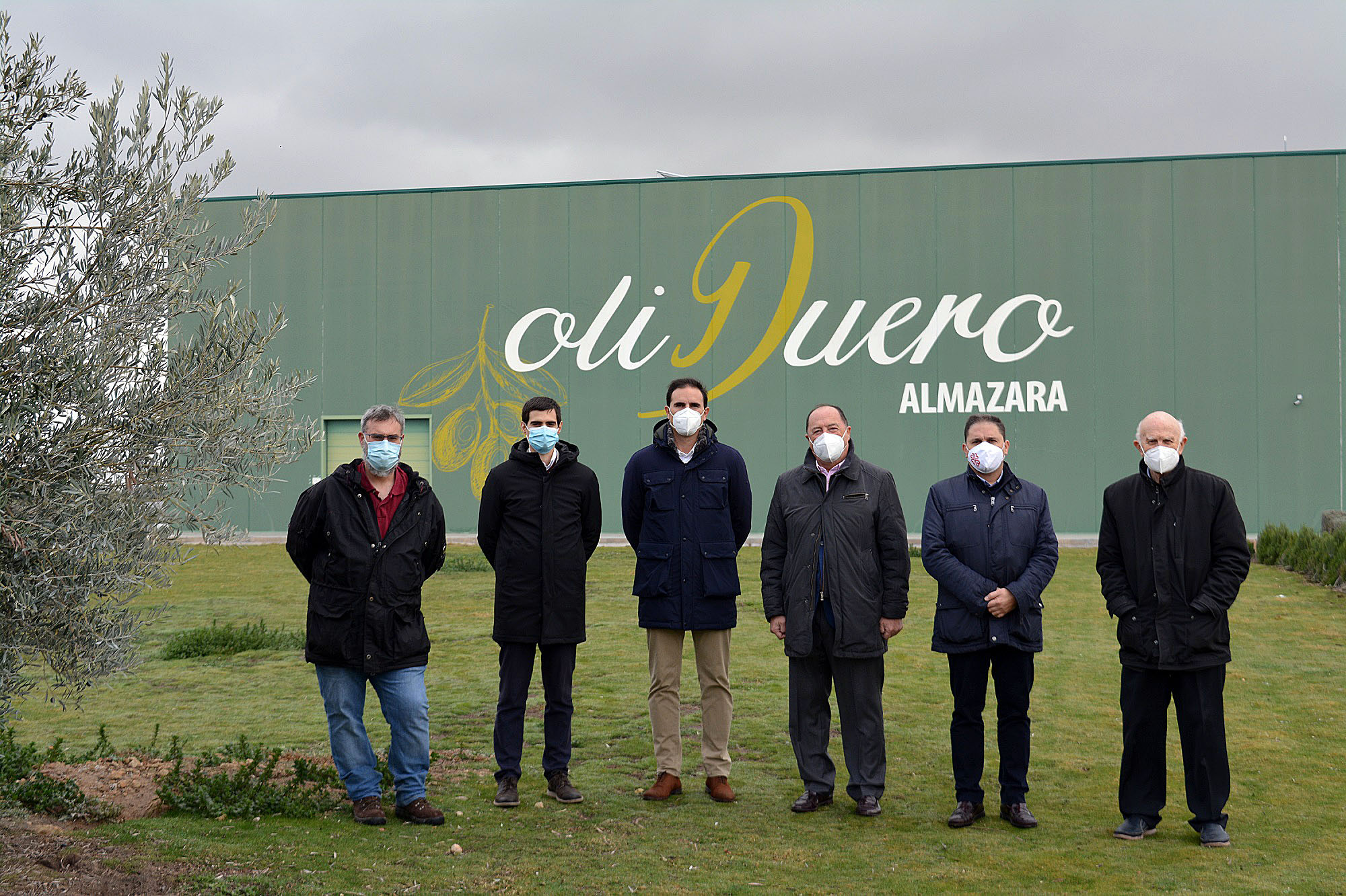 Fundación Carlos Moro dona 650 litros de aceite a Banco de Alimentos y Cáritas