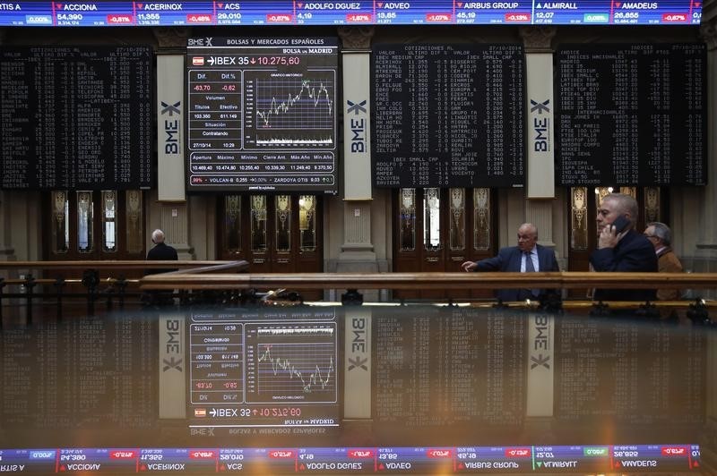 La Bolsa española abre a la baja en la última sesión de 2020