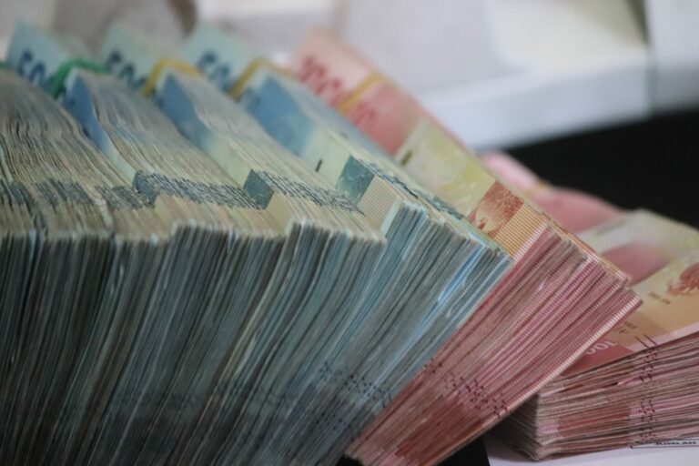 Las entidades no bancarias gestionaron 311.000 millones en 2019, un 5 % más
