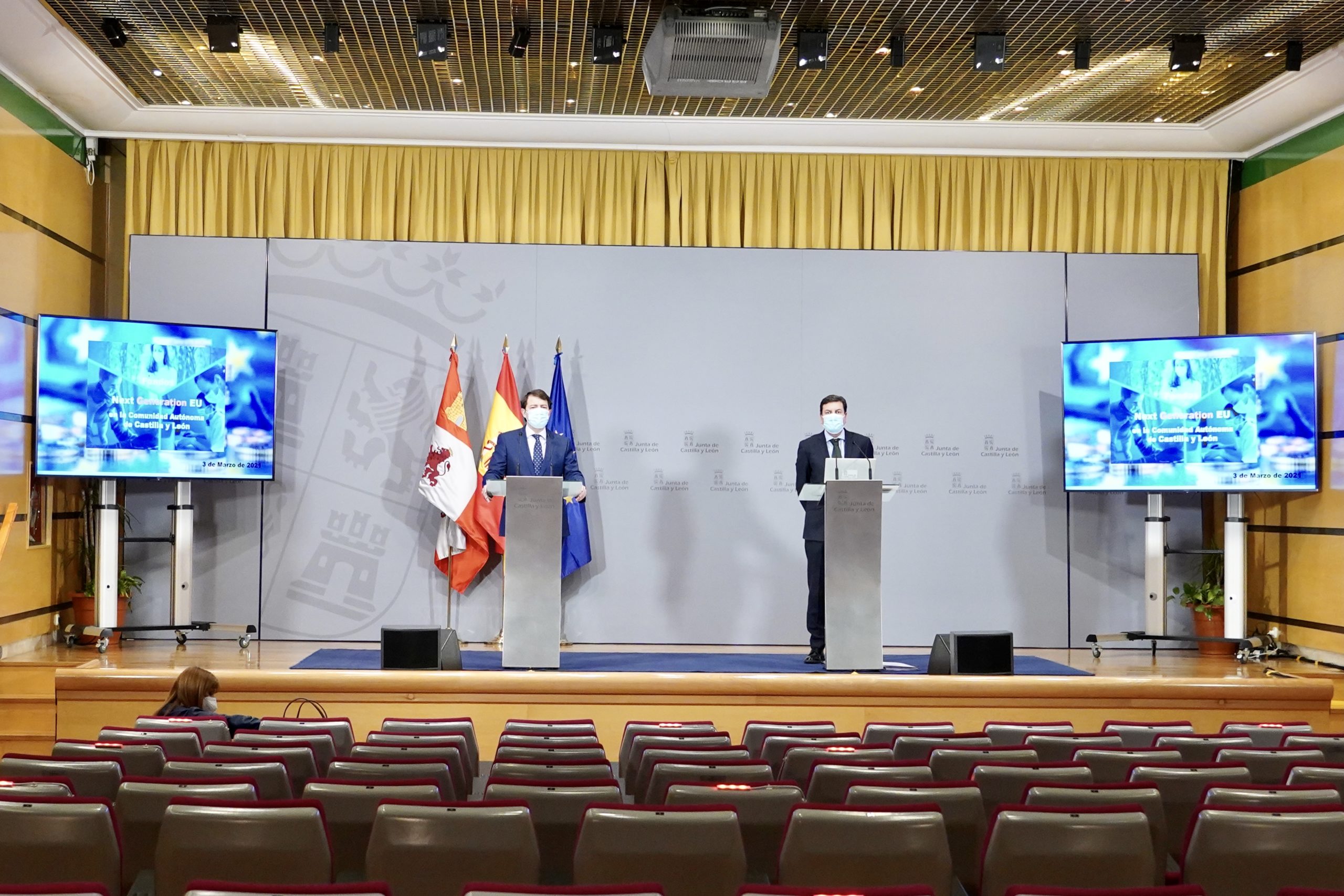 Mañueco «confía» en que se puedan reabrir actividades el lunes