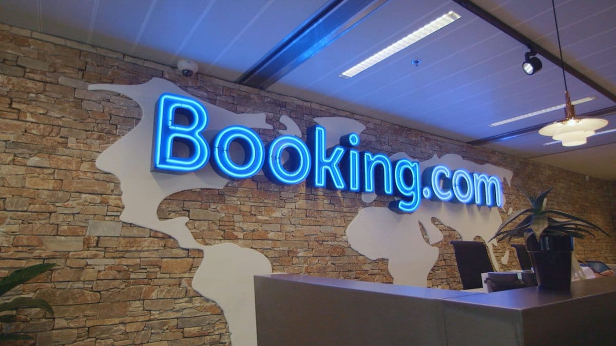 Booking.com, en el punto de mira de la CNMC