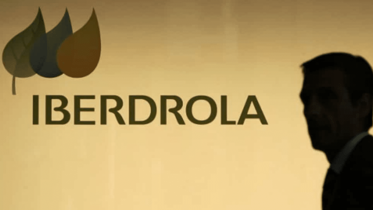 Un exdirectivo de la CNMC califica la subida de precios de Iberdrola de 2013 como de ‘abrupta y no justificada’