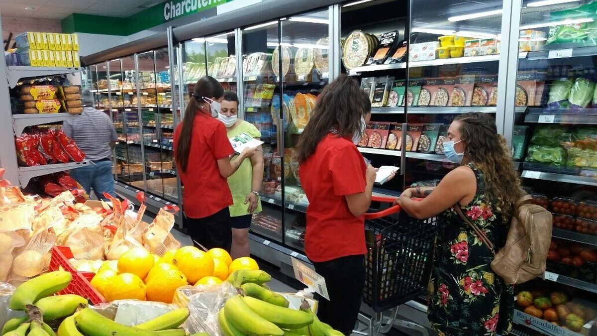 Los supermercados mejor y peor valorados por los consumidores, según la OCU