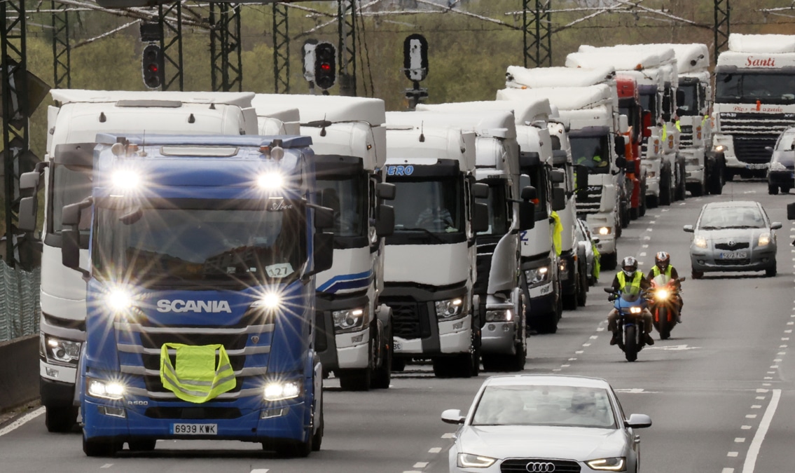 El Gobierno carga a comercializadoras y distribuidoras parte de su ayuda a los transportistas