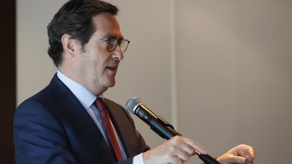 Garamendi pide menos impuestos y pone como buen ejemplo a Madrid