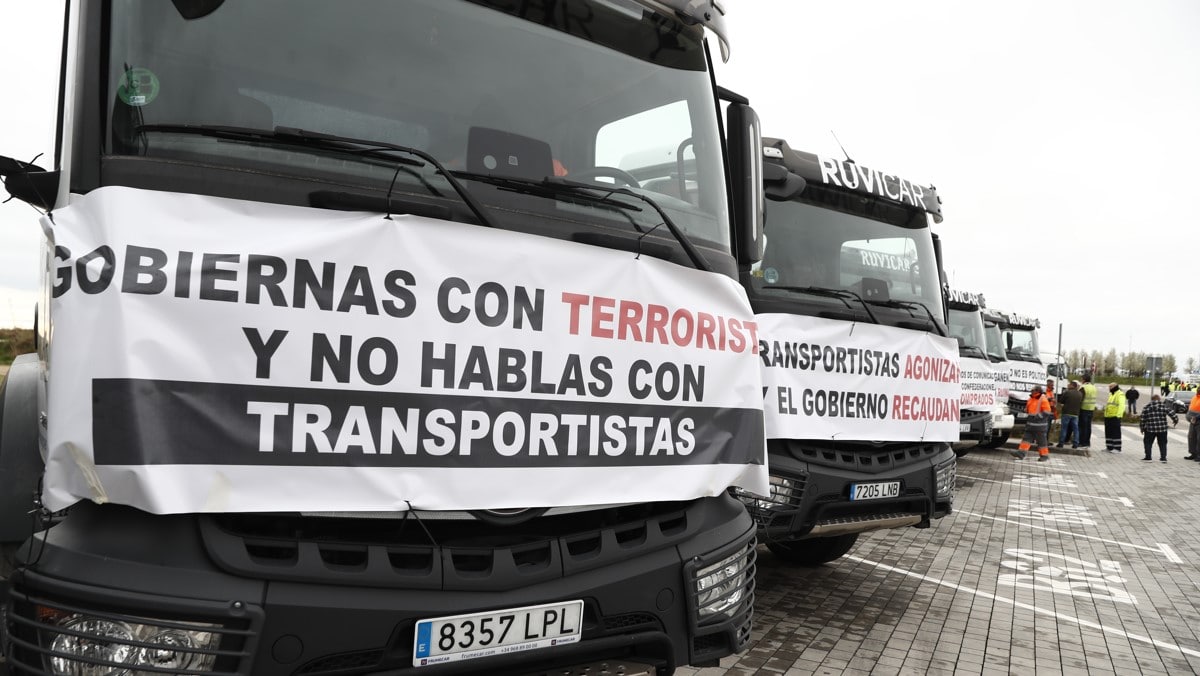 ¿Por qué vuelven a parar los transportistas y ponen en jaque a la cadena de suministro como en marzo?