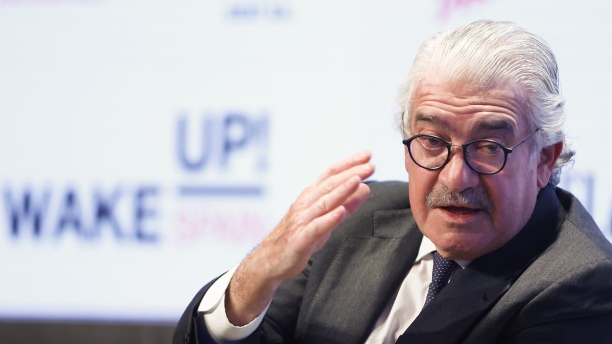 La junta de Endesa aprueba las operaciones financieras, que suben su deuda y restan liquidez, con Enel