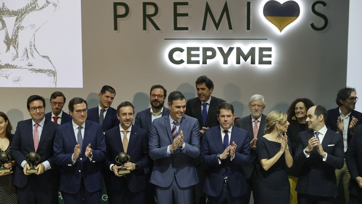 Los empresarios piden al Gobierno menos gasto público y menos impuestos