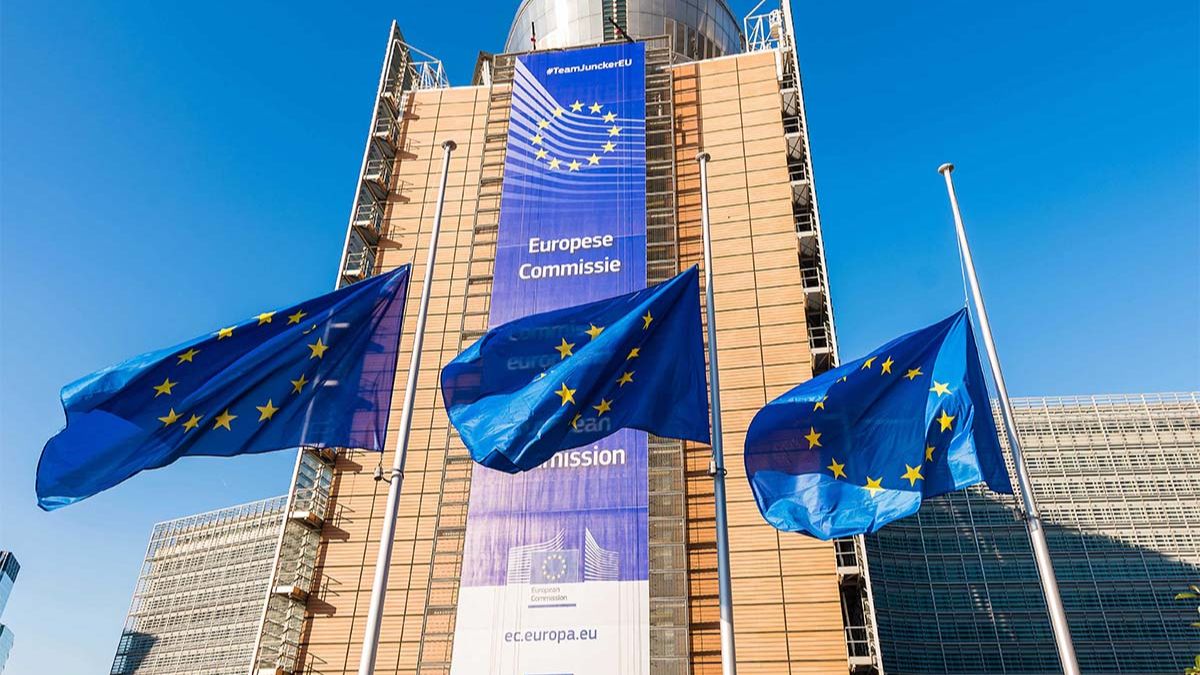 La CE no ve problema en que entidades públicas sean los mayores receptores de los fondos europeos de recuperación