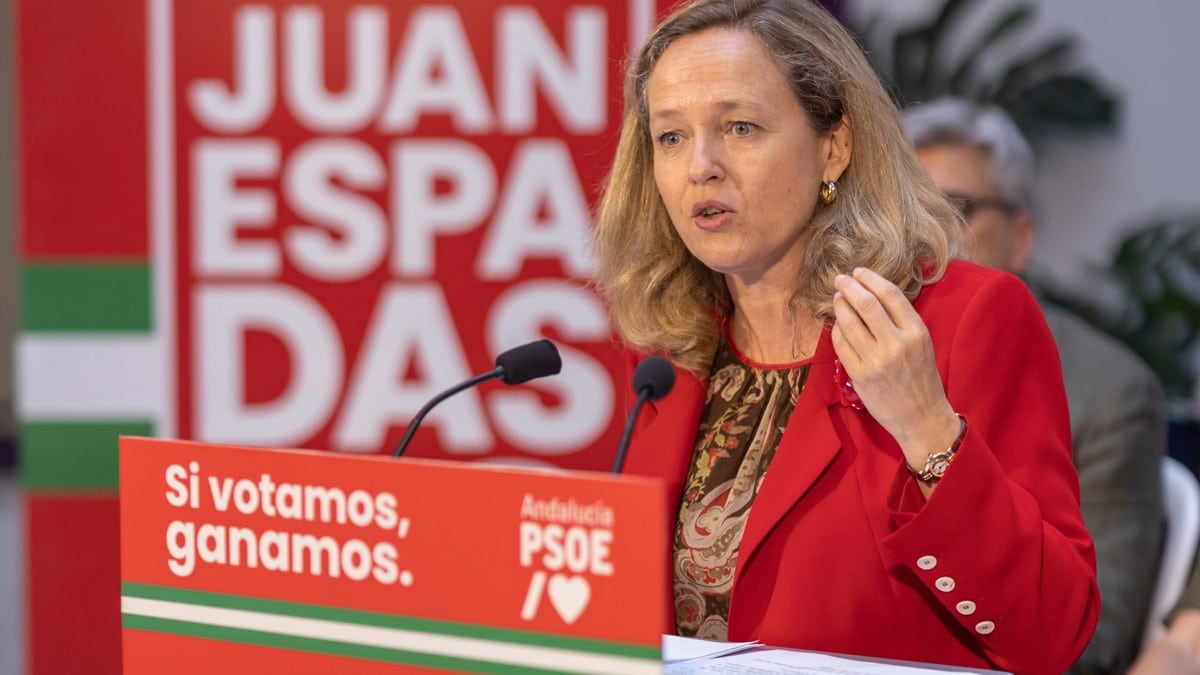 Calviño ‘lamenta’ la situación de Abengoa, pero elude hablar del rescate de la Sepi