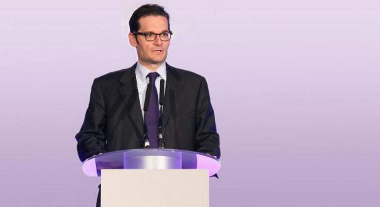 Prisa pierde un 30% más